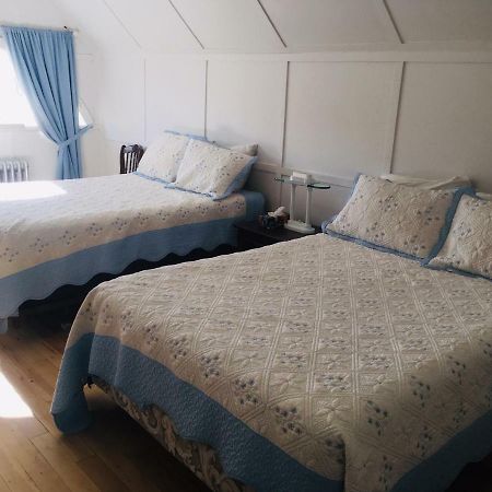Le Petit Chateau Montebello B&B المظهر الخارجي الصورة