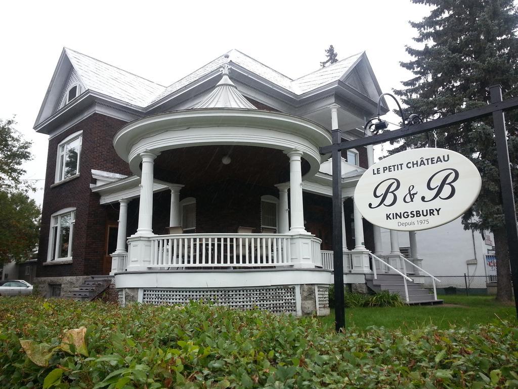 Le Petit Chateau Montebello B&B المظهر الخارجي الصورة