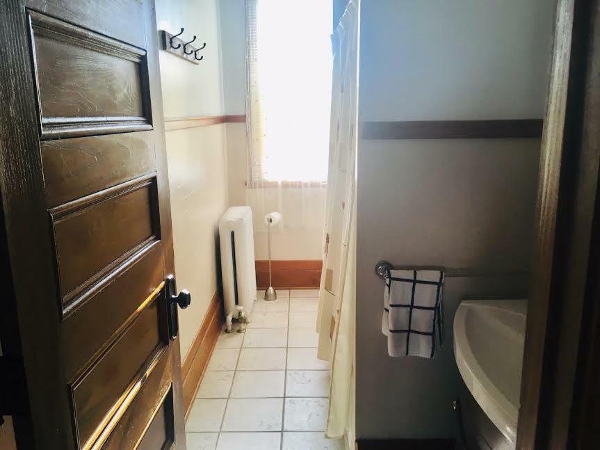 Le Petit Chateau Montebello B&B المظهر الخارجي الصورة
