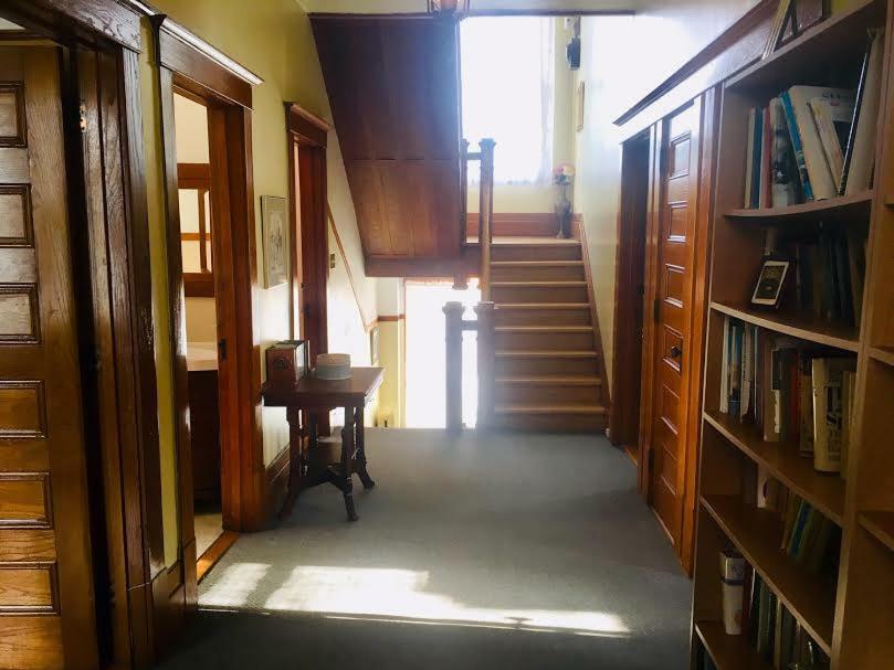 Le Petit Chateau Montebello B&B المظهر الخارجي الصورة