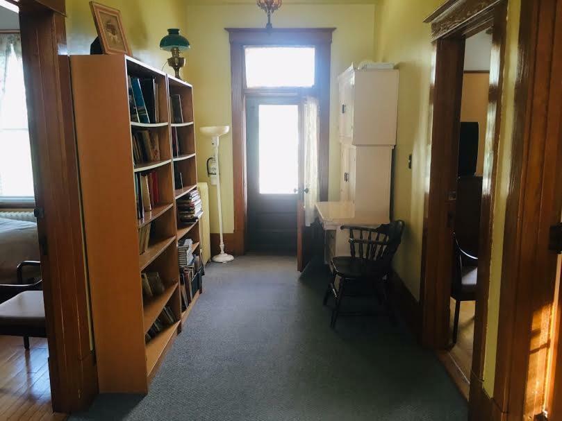Le Petit Chateau Montebello B&B المظهر الخارجي الصورة